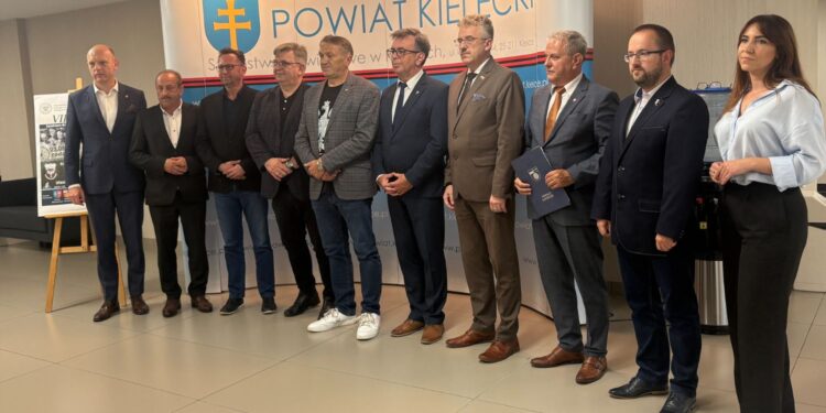 09.07.2025. Kielce. Starostwo Powiatowe w Kielcach. Konferencja prasowa na temat VII Rajdu Rowerowego Szlakiem Brygady Świętokrzyskiej NSZ / Fot. Jowita Plech - Radio Kielce