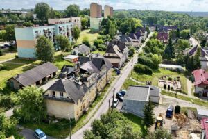 Kolejne dwie kamienice na Kolonii Robotniczej w Starachowicach przejdą kompleksowy remont / Fot. starachowice.eu