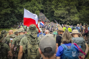 Świętokrzyscy terytorialsi w największym wojskowym marszu na świecie Świętokrzyscy terytorialsi w największym wojskowym marszu na świecie