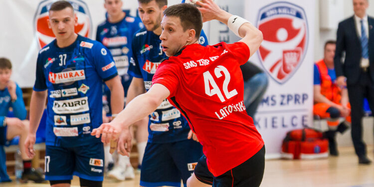 Podpisał kontrakt i został wypożyczony do klubu z Łodzi