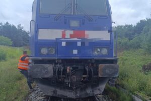 28.07.2025. Osiek. Zderzenie z pociągiem / źródło: straż pożarna