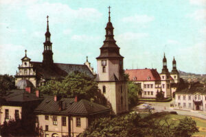 Lata 1965-1967. Kielce. Plac Najświętszej Marii Panny / źródło: fotopolska.eu