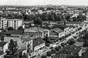Kielce. 1965 r. Ulica 1 Maja / źródło: fotopolska.eu