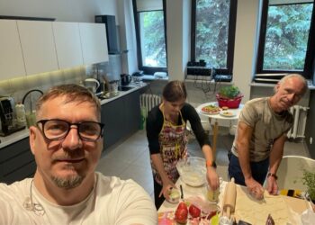 09.07.2025. Audycja „Stacja Wakacje - Smakuj Wakacje” w Radiu Kielce. Na zdjęciu: Stanisław Blinstrub, Dorota Wawrzycka - dietetyk i Marcin Przemirski / Fot. Stanisław Blinstrub - Radio Kielce