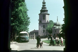 Lata 1969-1971. Kielce. Plac Najświętszej Marii Panny / źródło: facebook.com/KielceNaPrzestrzeniLat