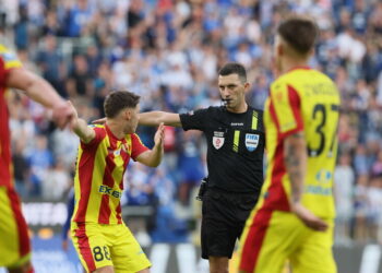 Dwie czerwone kartki i dwa stracone gole Korony na inaugurację