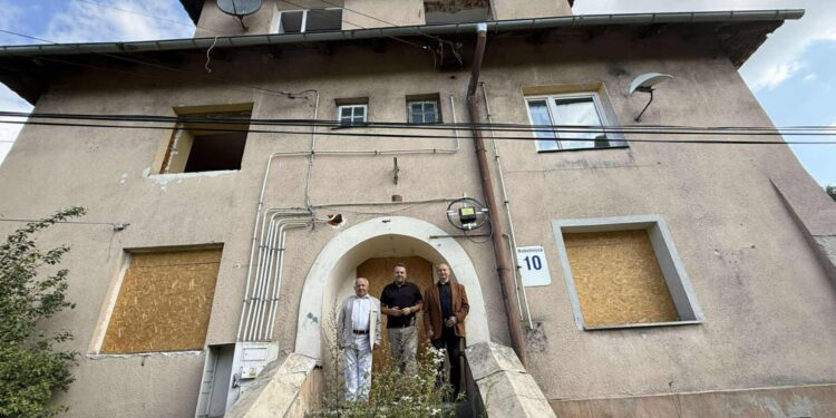 Kolejne dwie kamienice na Kolonii Robotniczej w Starachowicach przejdą kompleksowy remont / Fot. starachowice.eu