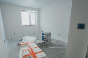 Budowa pierwszego w Staszowie bloku z mieszkaniami czynszowymi realizowanego w ramach Społecznej Inicjatywy Mieszkaniowej / źródło: stv.info