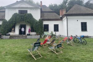 26.07.2025. Skotniki. Dworek Skotnickich. „Podwieczorek w dworze Skotnickich" / Fot. Grażyna Szlęzak - Radio Kielce
