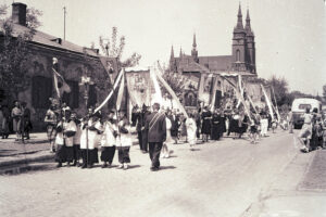 Kielce. Ulica 1 Maja. 5 czerwca 1958 r. / Fot. Andrzej Wyczałkowski, źródło: fotopolska.eu