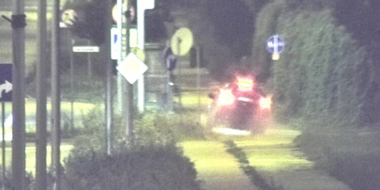 Pijany wjechał w latarnię. Teraz będzie tłumaczył się policji