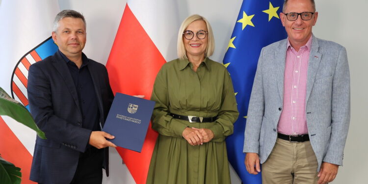 Koroneczki będą promować Świętokrzyskie