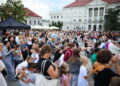 Harcerze - tancerze opanowali kielecki Rynek