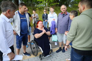 Osoby niepełnosprawne pojechały z senatorem nad Bałtyk