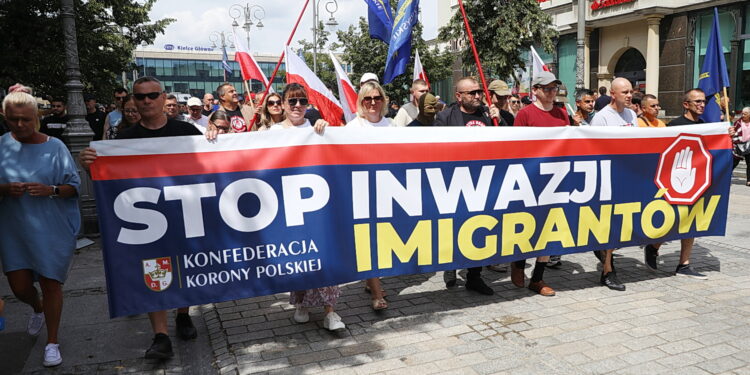 26.07.2025. Kielce. "Marsz Przeciwko Nielegalnej Imigracji" / Fot. Wiktor Taszłow - Radio Kielce