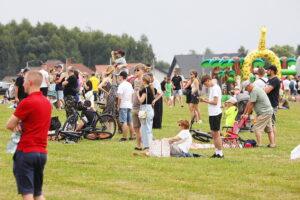 26.07.2025. Masłów. Lotnisko. Obchody 80-lecia istnienia Aeroklubu Kieleckiego / Fot. Wiktor Taszłow - Radio Kielce