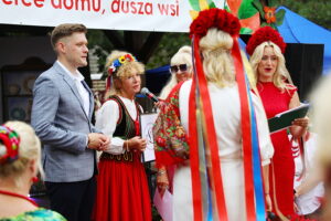 27.07.2025. Tokarnia. Konkurs na najlepszą gospodynię województwa świętokrzyskiego „Serce domu, dusza wsi 2025” / Fot. Wiktor Taszłow - Radio Kielce