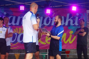 27.07.2025. Miedziana Góra. Wójtowie przebiegli z Zagnańska do Miedzianej Góry / Fot. Wiktor Taszłow - Radio Kielce