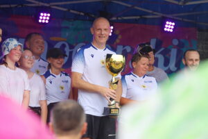 27.07.2025. Miedziana Góra. Wójtowie przebiegli z Zagnańska do Miedzianej Góry / Fot. Wiktor Taszłow - Radio Kielce