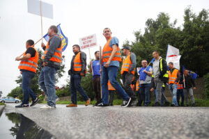 28.07.2025. Piekoszów. Protest kolejarzy / Fot. Wiktor Taszłow - Radio Kielce