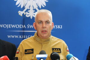 08.07.2025. Kielce. Świętokrzyski Urząd Wojewódzki w Kielcach. Konferencja dot. działań w związku ze zbliżającymi się intensywnymi i nawalnymi opadami deszczu w regionie / Fot. Wiktor Taszłow - Radio Kielce