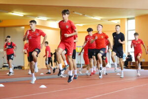 11.07.2025. Kielce. Trening piłkarzy Korony II Kielce / Fot. Wiktor Taszłow - Radio Kielce
