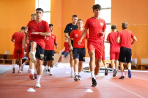 11.07.2025. Kielce. Trening piłkarzy Korony II Kielce / Fot. Wiktor Taszłow - Radio Kielce