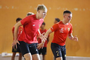 11.07.2025. Kielce. Trening piłkarzy Korony II Kielce / Fot. Wiktor Taszłow - Radio Kielce