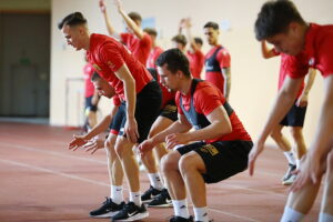 11.07.2025. Kielce. Trening piłkarzy Korony II Kielce / Fot. Wiktor Taszłow - Radio Kielce