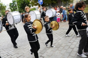 12.07.2025 Kielce. Festiwal Harcerski. Korowód / Fot. Wiktor Taszłow - Radio Kielce