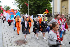 12.07.2025 Kielce. Festiwal Harcerski. Korowód / Fot. Wiktor Taszłow - Radio Kielce