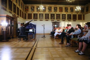 12.07.2025 Kielce. "Chopinowskie Inspiracje". Gra Kamil Pacholec / Fot. Wiktor Taszłow - Radio Kielce