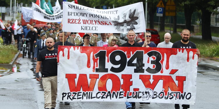O tej zbrodni należy pamiętać. Kielczanie uczcili ofiary rzezi wołyńskiej