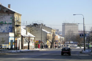 Kielce. 6 lutego 2005 r. Ulica 1 Maja / źródło: fotopolska.eu