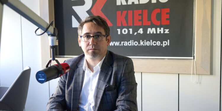 11.07.2025. Radio Kielce. Rozmowa dnia. Dr Tomasz Domański, kielecka delegatura IPN / Fot. Sebastian Kalwat - Radio Kielce