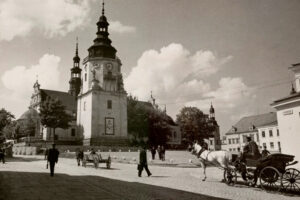 1936 r. Kielce. Plac Najświętszej Marii Panny / źródło: Cyfrowa Biblioteka Narodowa Polona