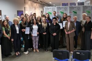 Kielce. Instytut Sztuk Wizualnych Uniwersytetu Jana Kochanowskiego w Kielcach. Wernisaż wystawy końcoworocznej studentek i studentów / Fot. Uniwersytet Jana Kochanowskiego w Kielcach