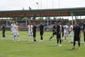 26.07.2025. Mecz sparingowy: Naprzód Jędrzejów - KSZO Ostrowiec Świętokrzyski / Fot. Adrian Karwat - Radio Kielce