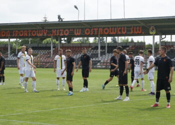 26.07.2025. Mecz sparingowy: Naprzód Jędrzejów - KSZO Ostrowiec Świętokrzyski / Fot. Adrian Karwat - Radio Kielce