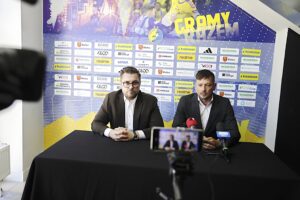 14.07.2025. Kielce. Konferencja prasowa w Hali Legionów. Paweł Papaj został pełniącym obowiązki prezesa KS Iskra Kielce / Fot. Jarosław Kubalski - Radio Kielce
