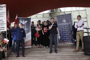 19.07.2025. Kielce. Protest pod hasłem „Stop imigracji” / Fot. Jarosław Kubalski - Radio Kielce