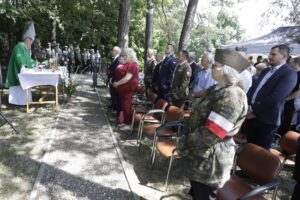 20.07.2025. Wełecz. Uroczystości upamiętniające zbiorową egzekucję na żołnierzach Armii Krajowej i Batalionów Chłopskich / Fot. Jarosław Kubalski - Radio Kielce