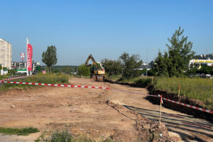 3.07.2025. Kielce. Al. Szajnowicza-Iwanowa. Budowa drogi dla rowerzystów i pieszych / Fot. Wiktor Taszłow - Radio Kielce