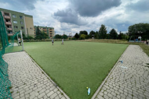 25.07.2025. Kielce. Osiedle na stoku. Boisko, wybudowane do połowy / Fot. Wiktor Taszłow - Radio Kielce