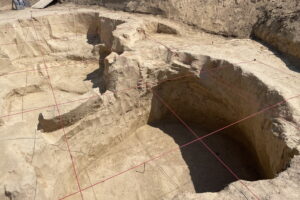 Wyjątkowe odkrycie archeologiczne pochówków sprzed tysięcy lat - Radio Kielce