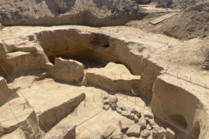 Wyjątkowe odkrycie archeologiczne pochówków sprzed tysięcy lat - Radio Kielce