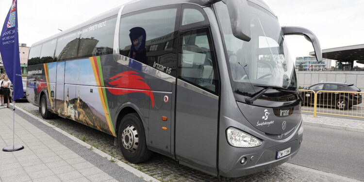 04.07.2025. Kielce. Autobus na Święty Krzyż / Fot. Jarosław Kubalski - Radio Kielce