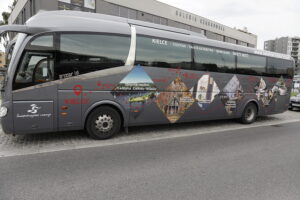 04.07.2025. Kielce. Autobus na Święty Krzyż / Fot. Jarosław Kubalski - Radio Kielce