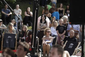 „Woda” na wybiegu. Offowi projektanci walczyli o miejsce w finale - Radio Kielce