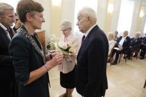 Jak przeżyć 50 lat w małżeństwie? Oni znają ten sekret - Radio Kielce